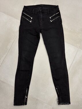 JBRAND — CASS SKINNY ZIP JEANS — BLACK